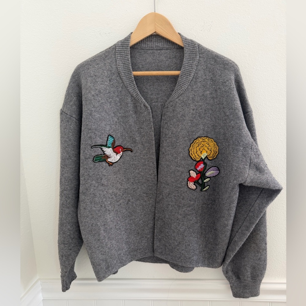 Embroidered Bird & Floral Open Front Cardigan Gray Oversized - Size M